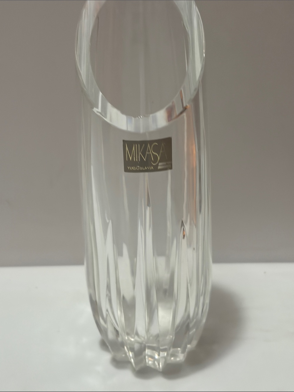 Mikasa Clear Crystal Vase with Vertical Cut Design - Picture 5 of 8